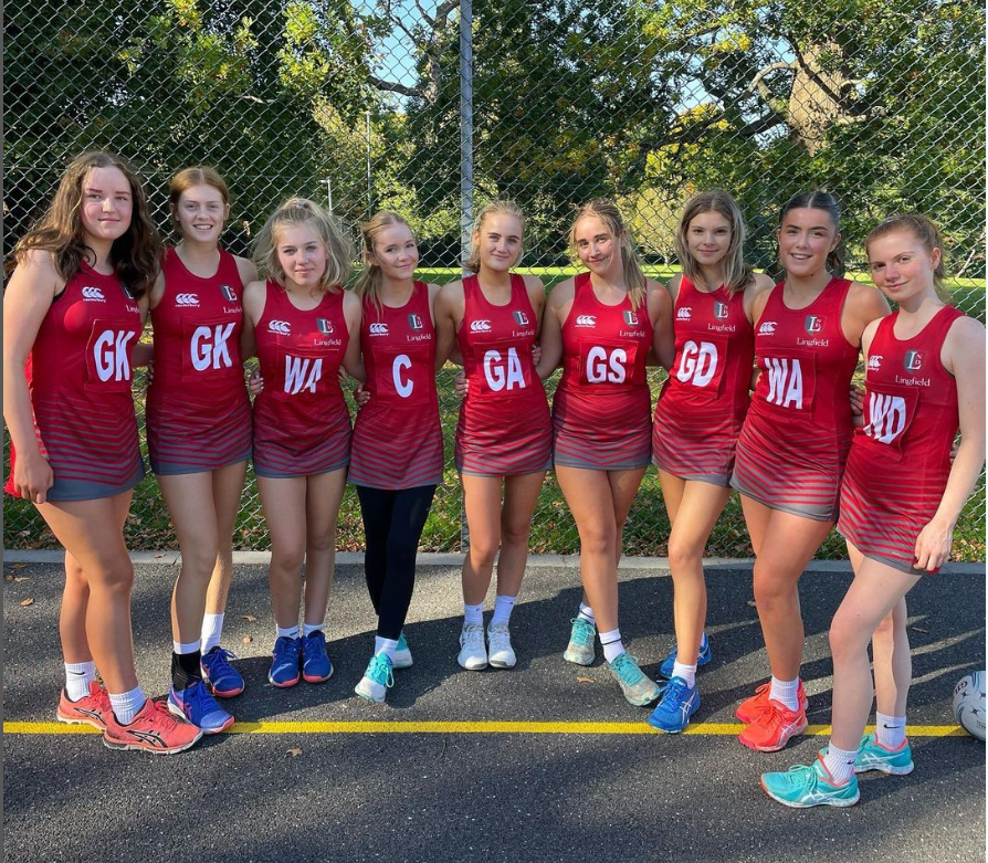 Lingfield College Netball U18 team