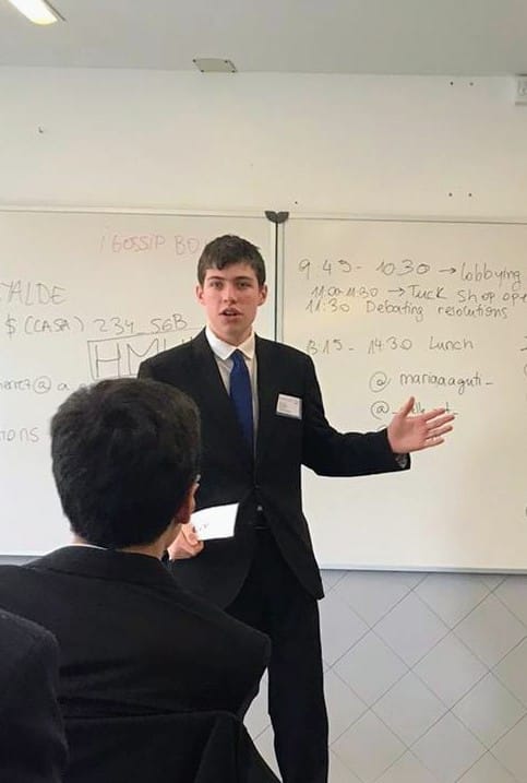 Miko presenting at Bilbao MUN Miko presenting at Bilbao MUN