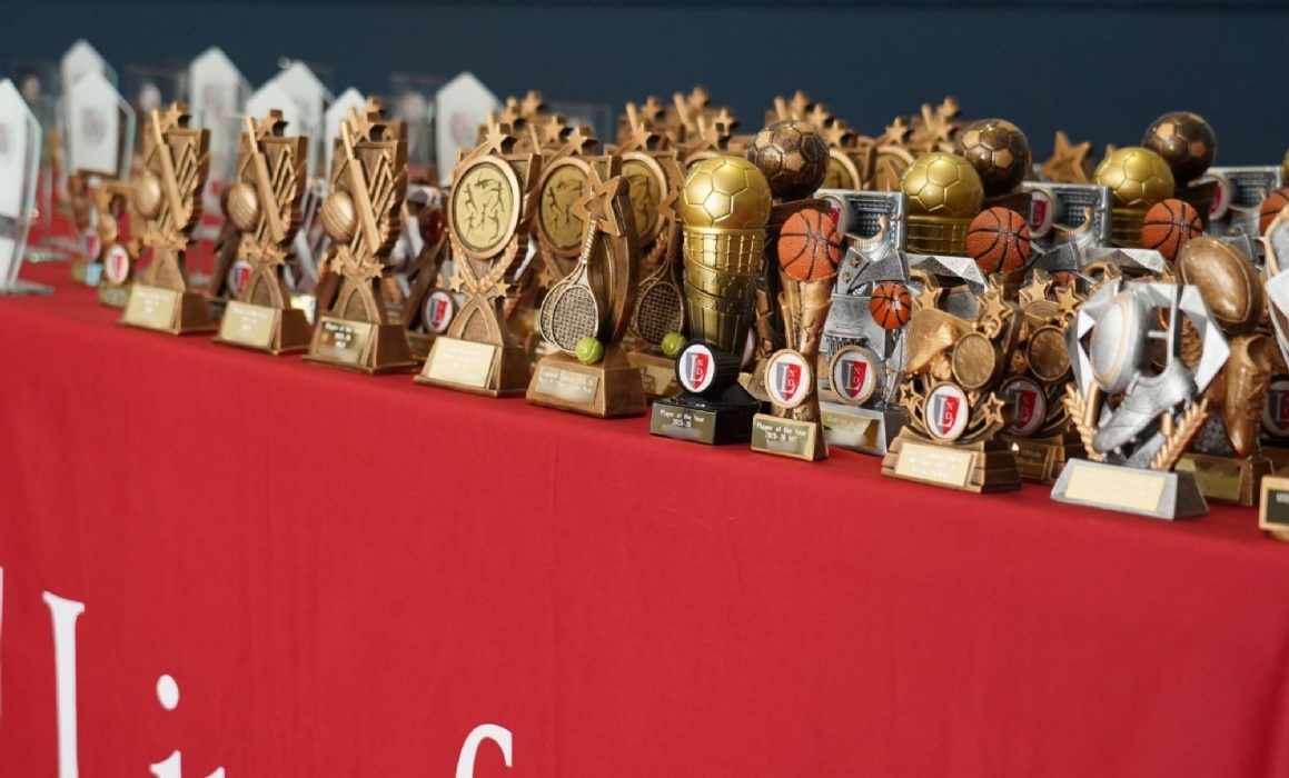 Students Celebrate Sporting Achievements at Awards Dinner