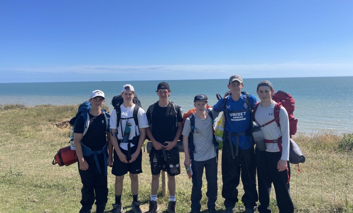 Working Together: Students Complete Silver DofE Expedition on Isle of Wight